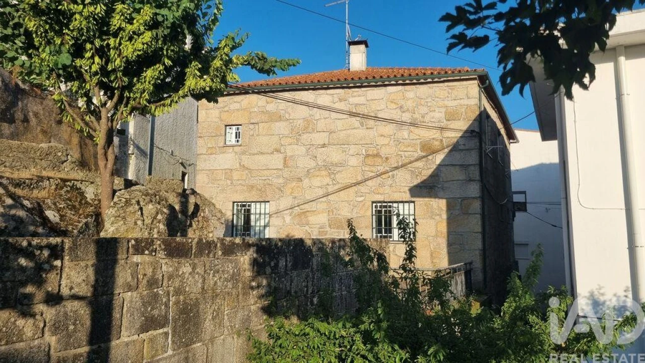 Moradia T2 para Venda em Rapa e Cadafaz Foto 39