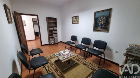 Moradia T2 para Venda em Rapa e Cadafaz