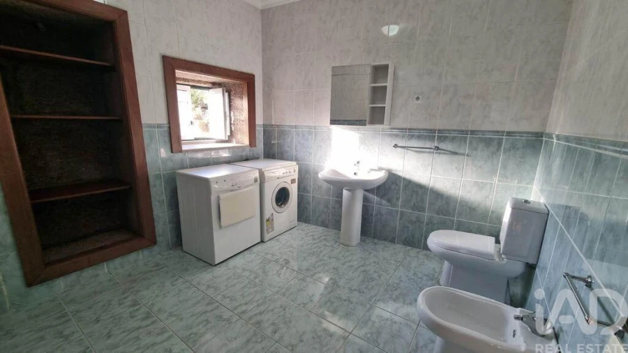 Moradia T2 para Venda em Rapa e Cadafaz Foto 24