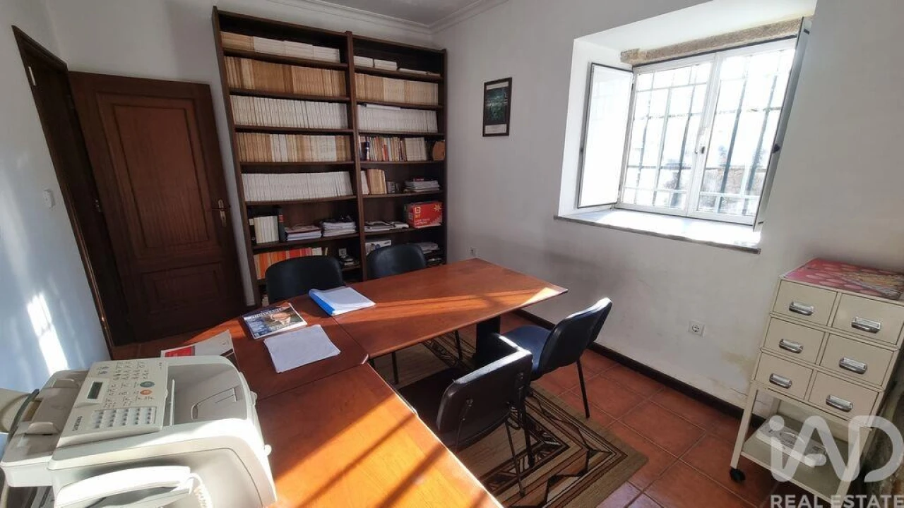 Moradia T2 para Venda em Rapa e Cadafaz Foto 36