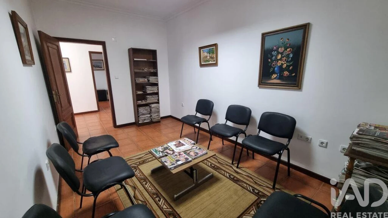 Moradia T2 para Venda em Rapa e Cadafaz Foto 32