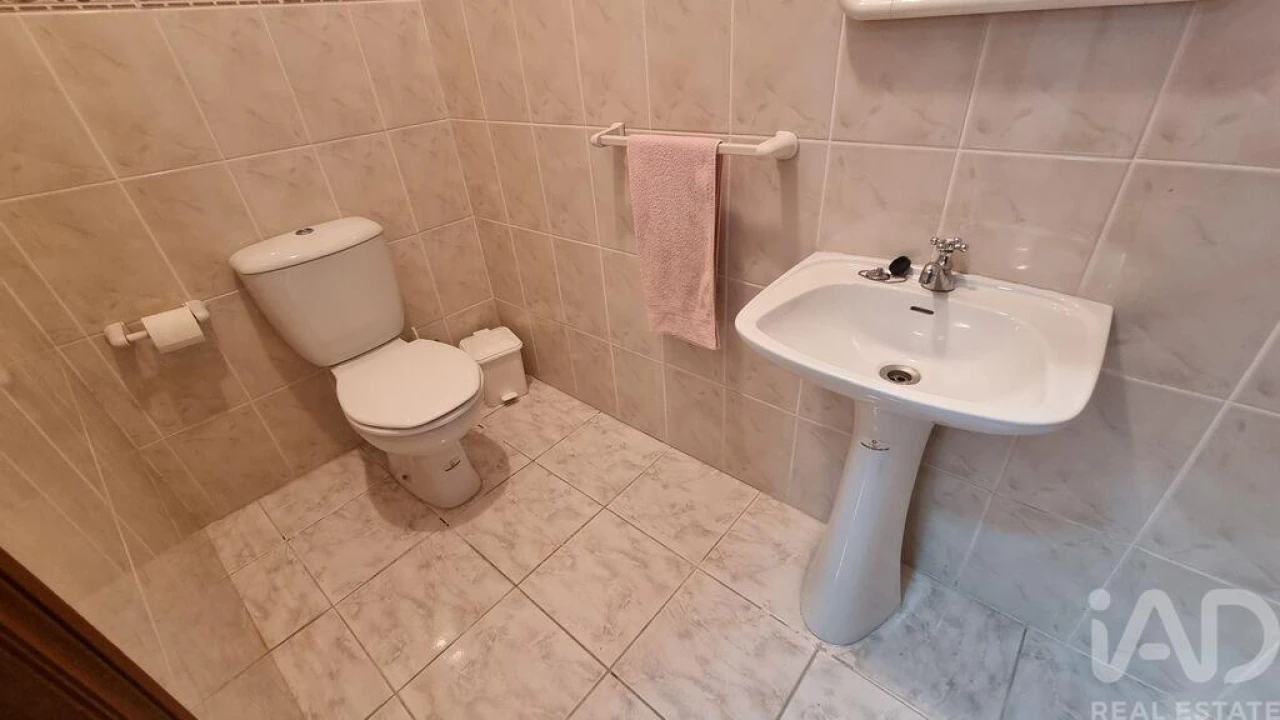 Moradia T2 para Venda em Rapa e Cadafaz Foto 34