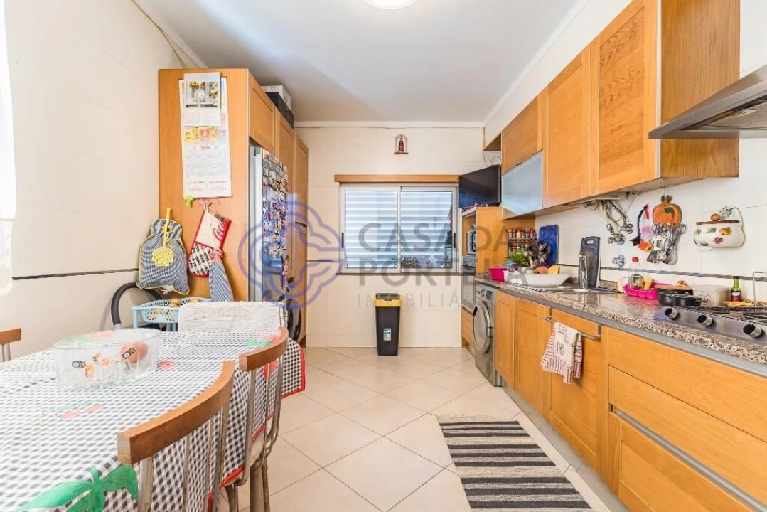 Apartamento T4 para Venda em Portimão Foto 2