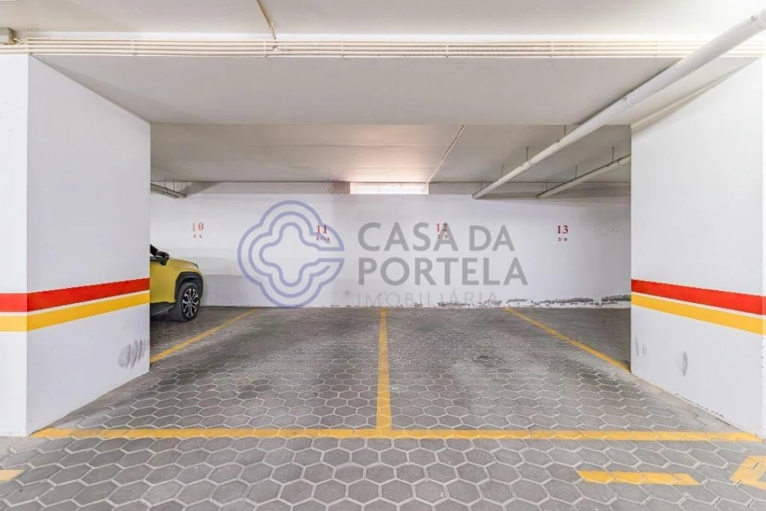 Apartamento T4 para Venda em Portimão Foto 23