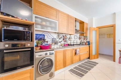 Apartamento T4 para Venda em Portimão