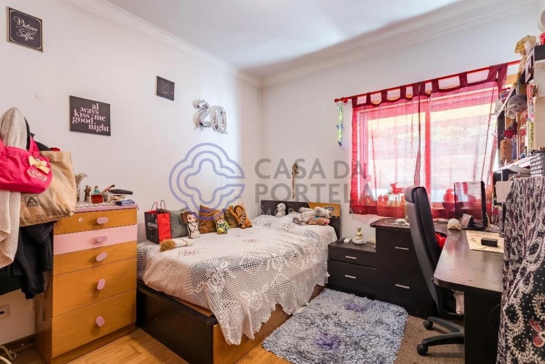 Apartamento T4 para Venda em Portimão Foto 17