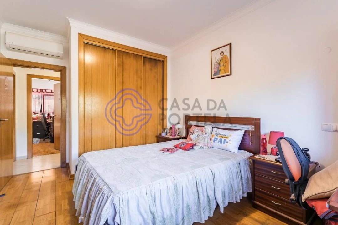 Apartamento T4 para Venda em Portimão Foto 21