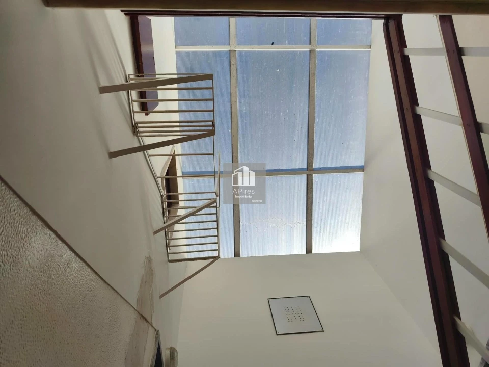 Apartamento T4 para Venda em Charneca de Caparica e Sobreda Foto 41