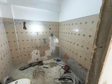 Apartamento T4 para Venda em Charneca de Caparica e Sobreda