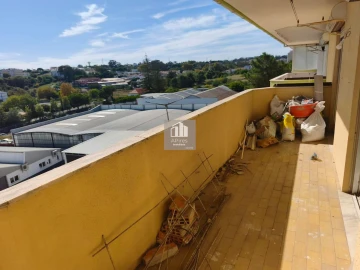 Apartamento T4 para Venda em Charneca de Caparica e Sobreda