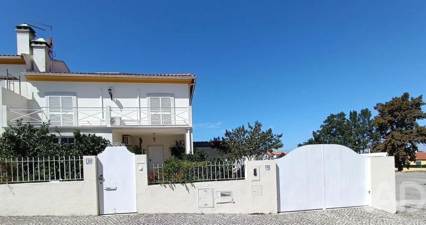 Moradia T3 para Venda em Sesimbra (Castelo) Foto 40