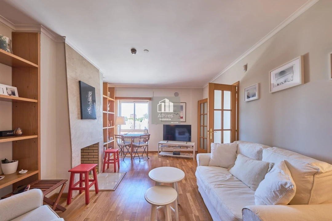 Apartamento T1 para Venda em Costa da Caparica Foto 3