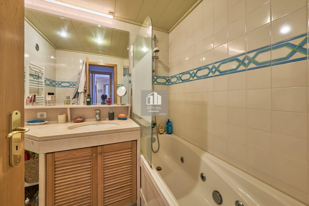 Apartamento T1 para Venda em Costa da Caparica Foto 22