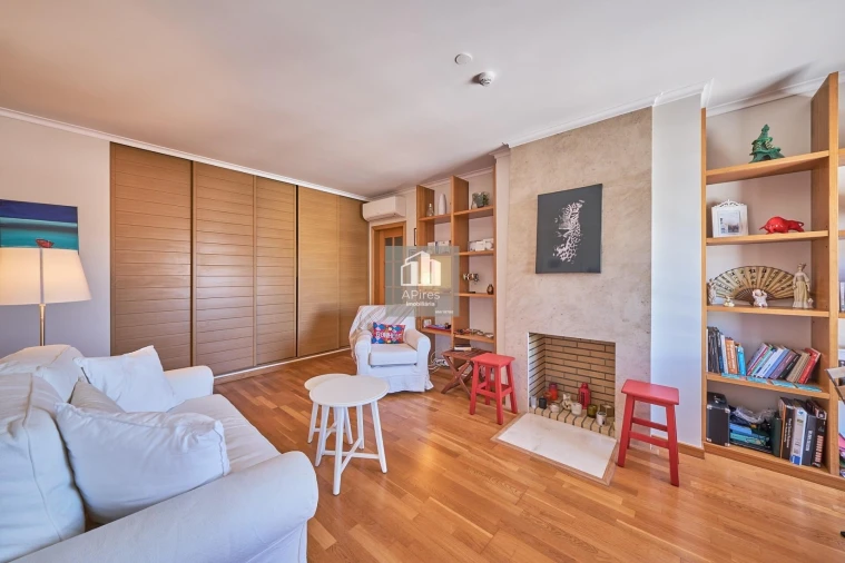 Apartamento T1 para Venda em Costa da Caparica Foto 4