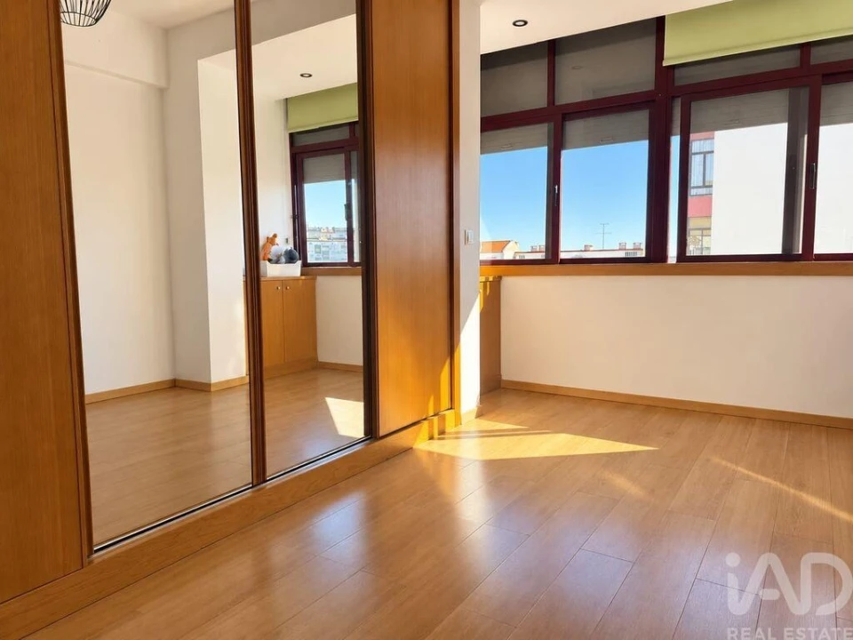 Apartamento T3 para Venda em Mina de Água Foto 13