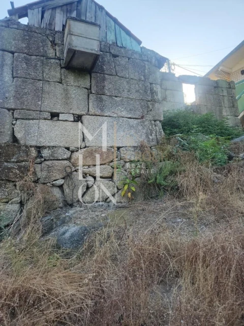 Moradia T3 para Venda em Padronelo