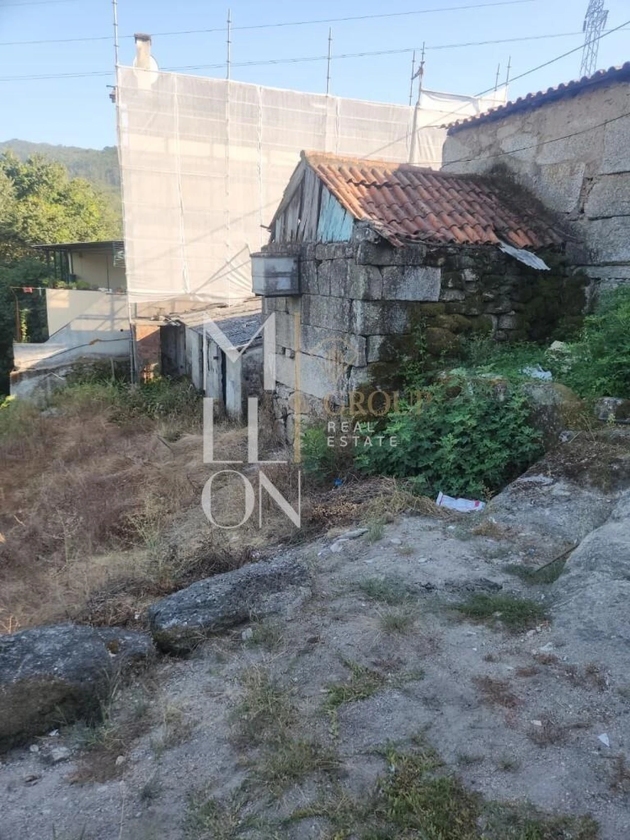 Moradia T3 para Venda em Padronelo Foto 1