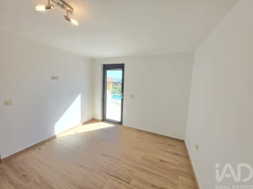 Moradia T3 para Venda em Candemil e Gondar