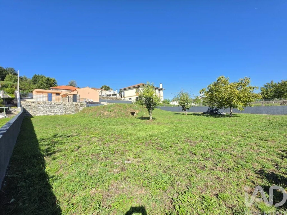 Moradia T3 para Venda em Candemil e Gondar Foto 36