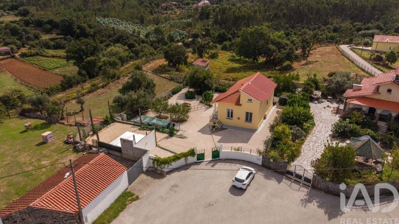 Moradia T3 para Venda em Graça Foto 6