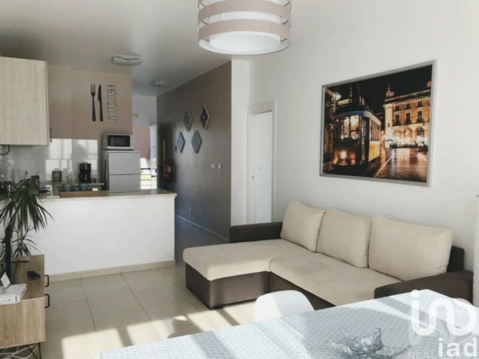 Apartamento T1 para Arrendamento em Quinta do Anjo Foto 1