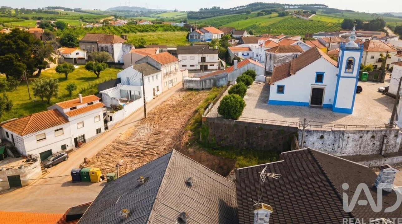 Terreno para Venda em Peral Foto 2