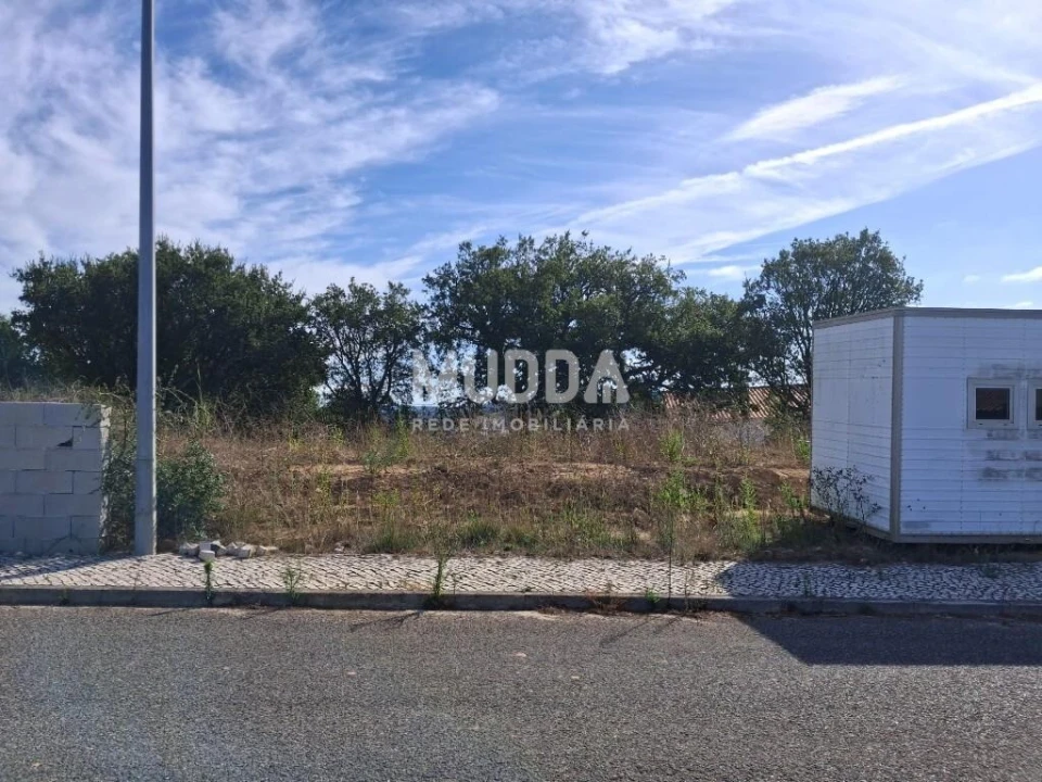 Terreno para Venda em A dos Negros Foto 2