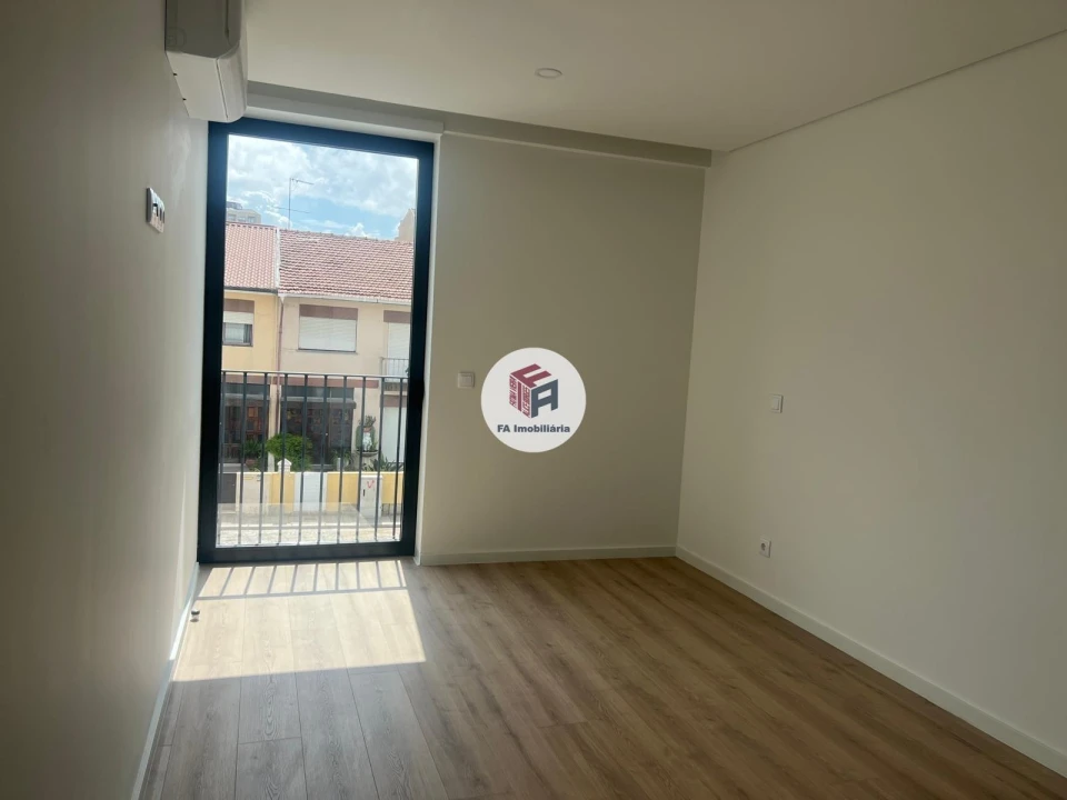 Apartamento T1 para Venda em São Mamede de Infesta e Senhora da Hora Foto 9