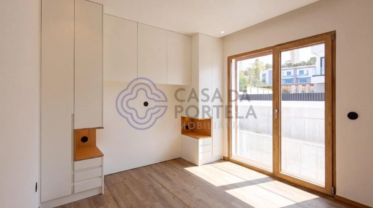 Moradia T4 para Venda em Santa Maria, São Pedro e Matacães Foto 36