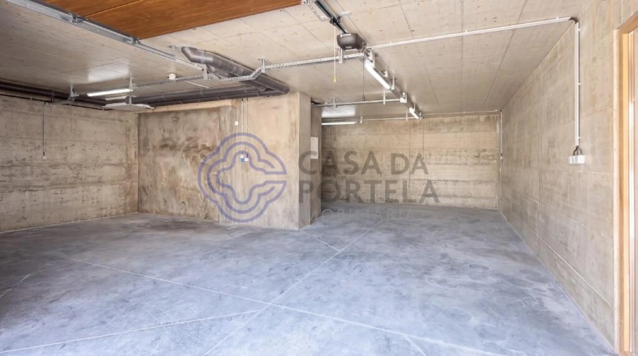 Moradia T4 para Venda em Santa Maria, São Pedro e Matacães Foto 46