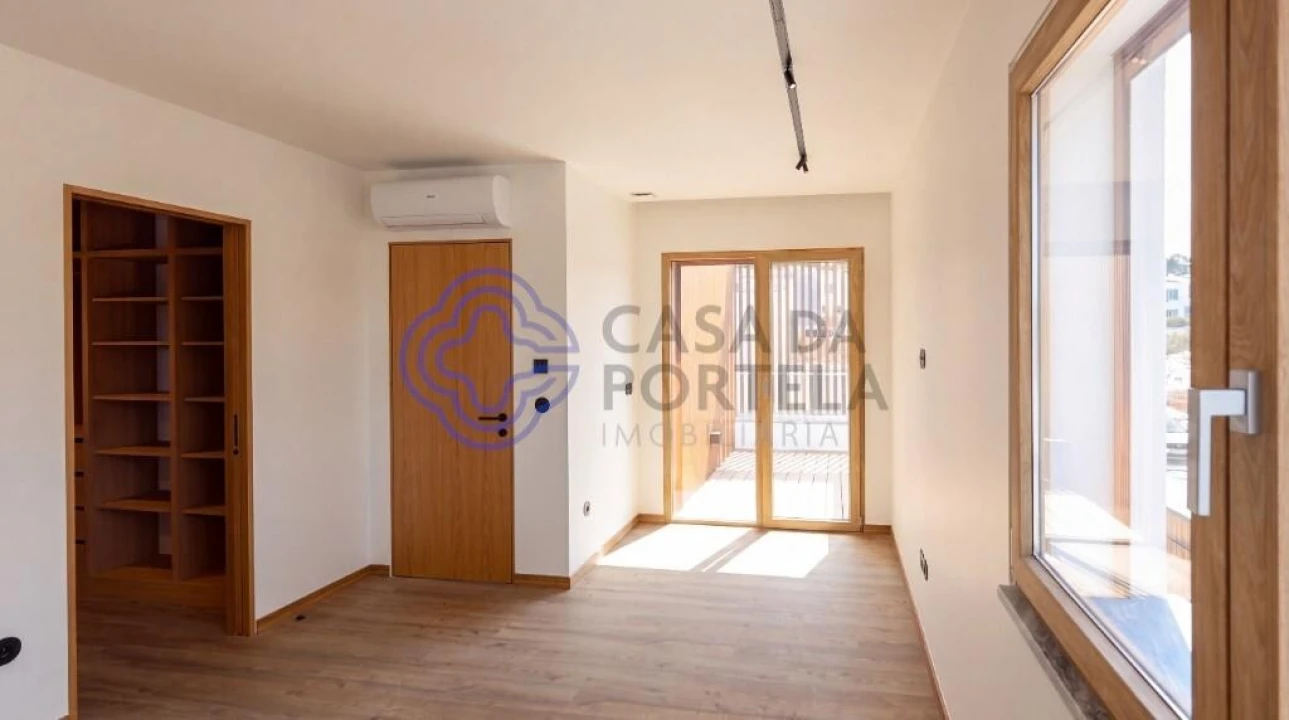 Moradia T4 para Venda em Santa Maria, São Pedro e Matacães Foto 43