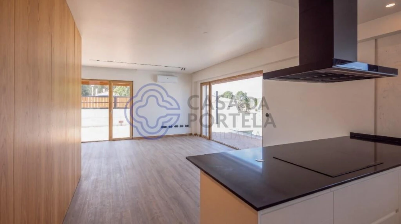 Moradia T4 para Venda em Santa Maria, São Pedro e Matacães Foto 28