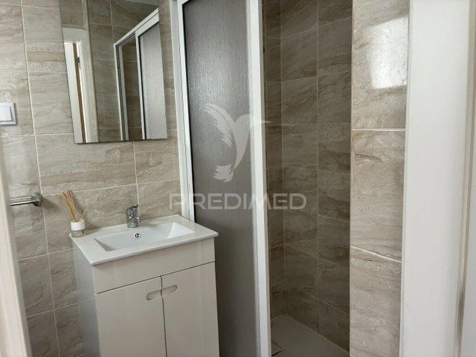 Moradia T2 para Venda em Olhão Foto 12