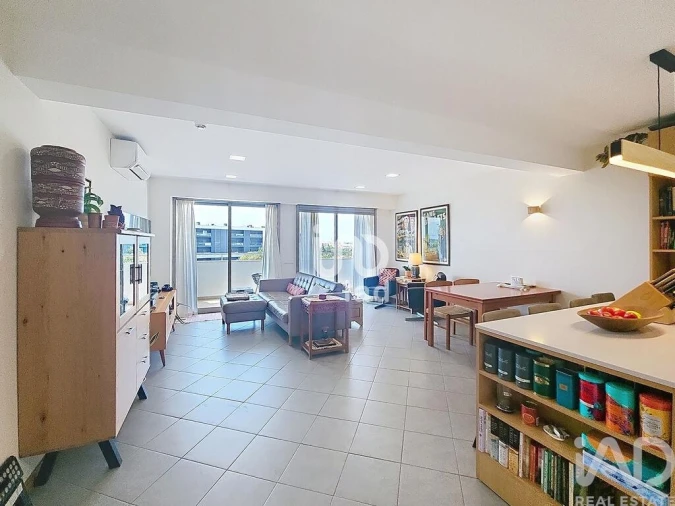 Apartamento T2 para Venda em Portimão Foto 7