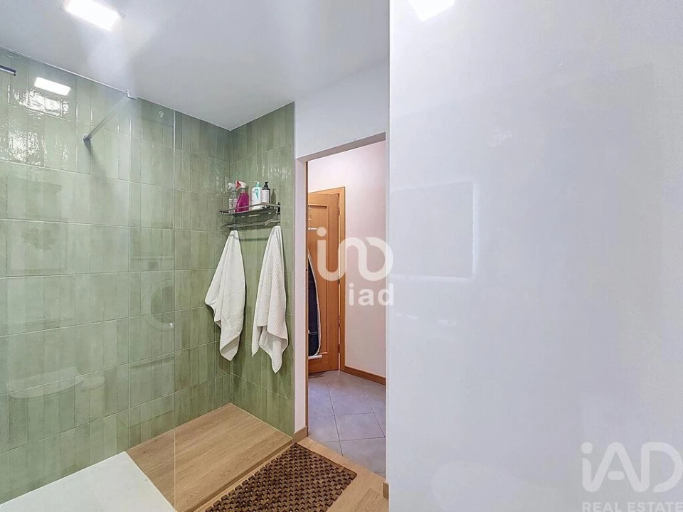 Apartamento T2 para Venda em Portimão Foto 23
