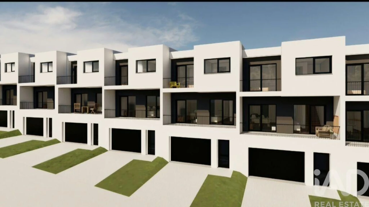 Moradia T3 para Venda em Louredo Foto 3