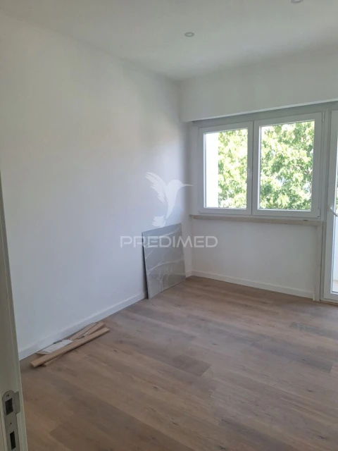 Apartamento T2 para Venda em Falagueira-Venda Nova