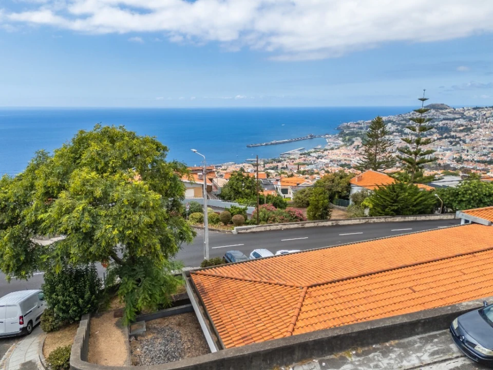 Moradia T3 para Venda em Funchal (Santa Maria Maior) Foto 96