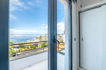 Moradia T3 para Venda em Funchal (Santa Maria Maior)