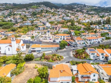 Moradia T3 para Venda em Funchal (Santa Maria Maior)