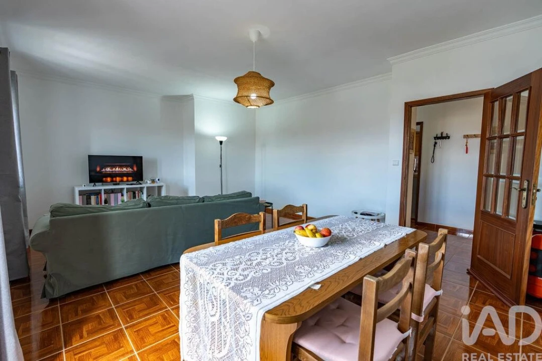Apartamento T2 para Venda em Pinhel Foto 9