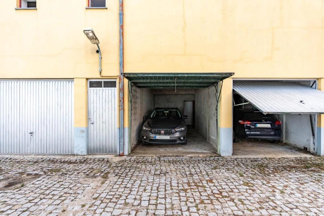 Apartamento T2 para Venda em Pinhel Foto 32