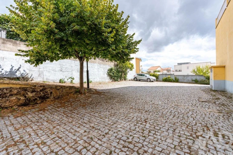 Apartamento T2 para Venda em Pinhel Foto 33