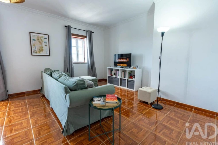 Apartamento T2 para Venda em Pinhel Foto 2