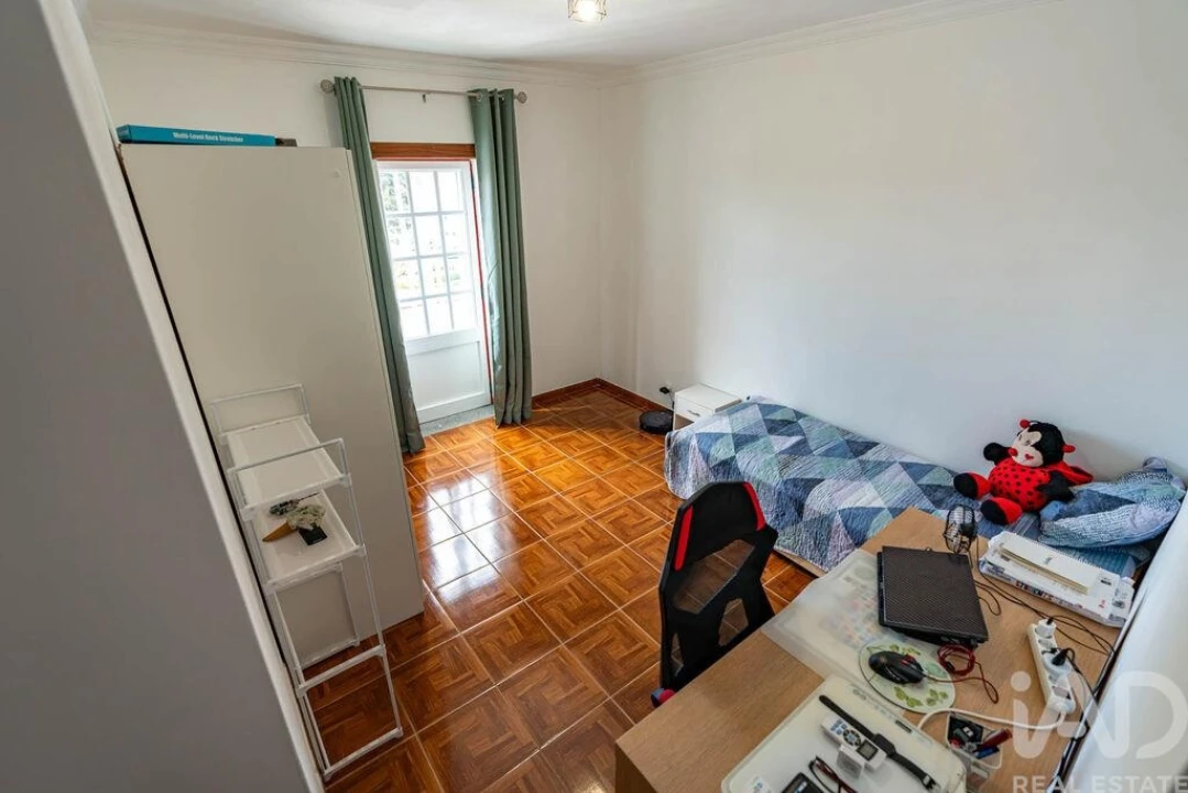 Apartamento T2 para Venda em Pinhel Foto 23