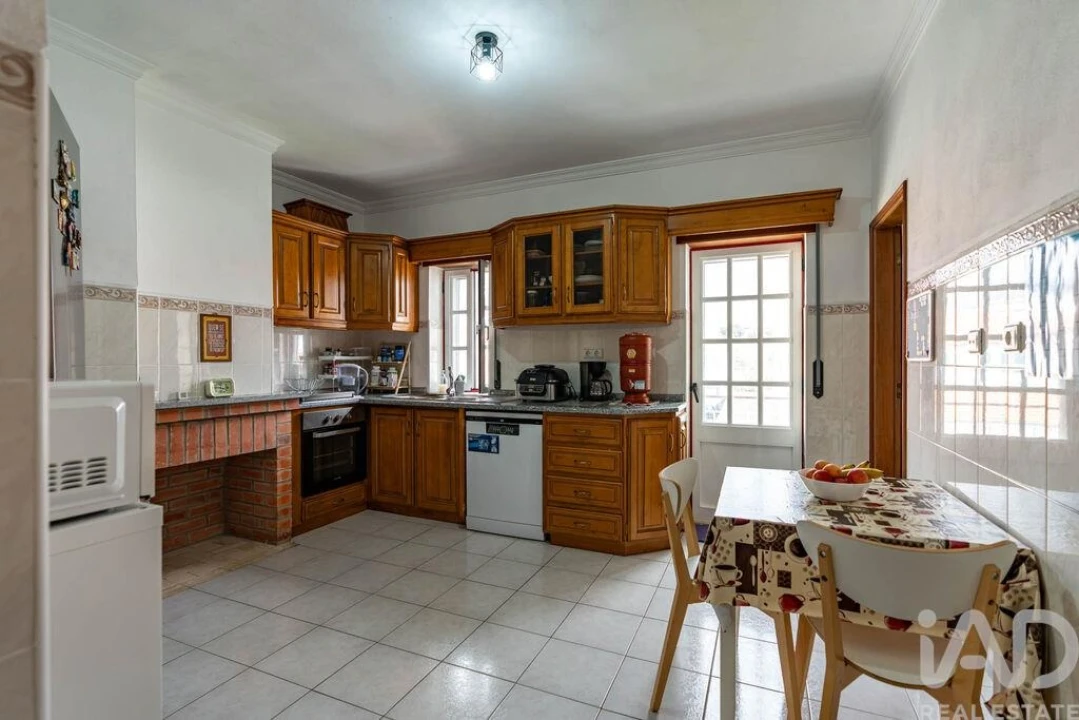 Apartamento T2 para Venda em Pinhel Foto 10