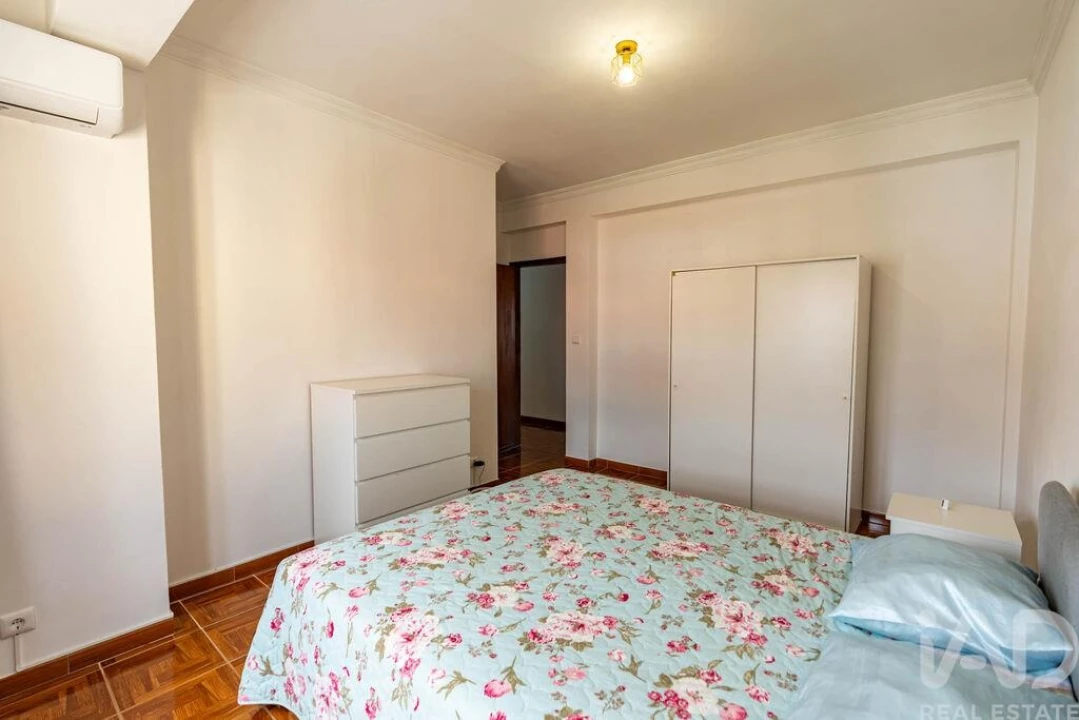 Apartamento T2 para Venda em Pinhel Foto 19