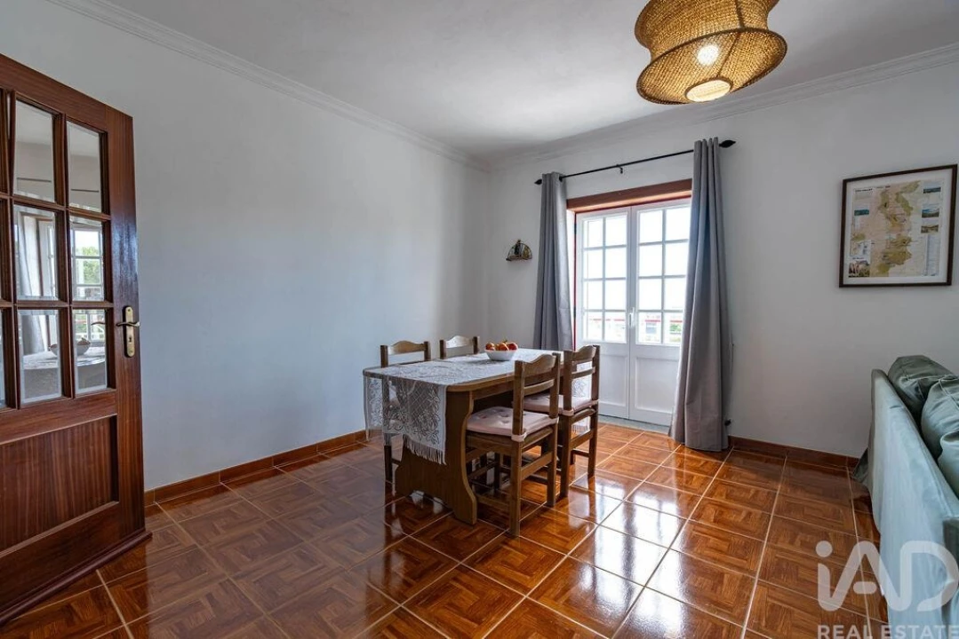 Apartamento T2 para Venda em Pinhel Foto 8
