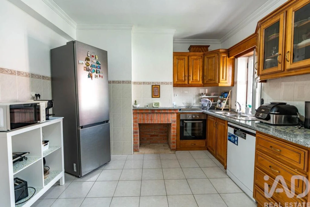Apartamento T2 para Venda em Pinhel Foto 11