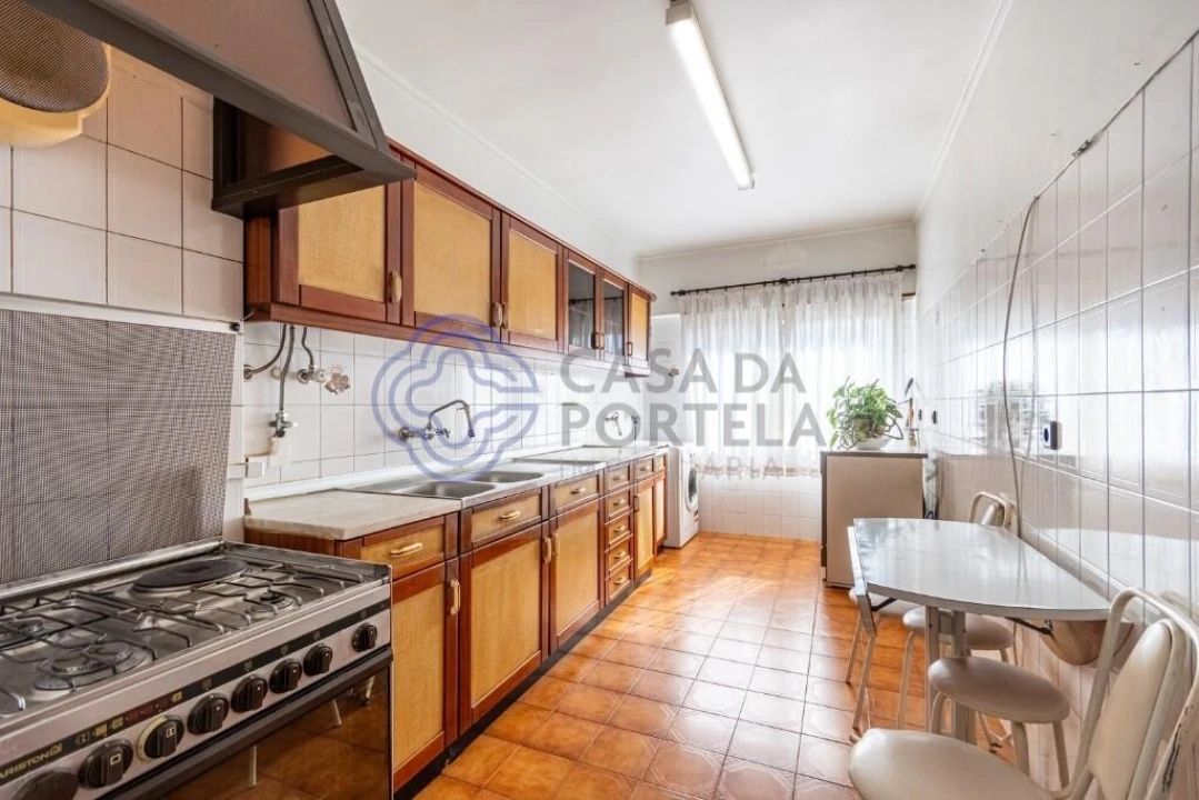 Apartamento T1 para Venda em Cacém e São Marcos Foto 8